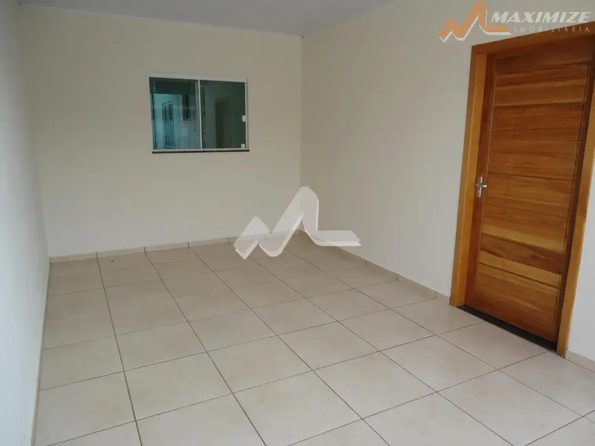 Casa com 2 quartos à venda, 100m2 em Jardim Concórdia, Toledo - PR - imagem 3 Foto 3 de Casa com 2 quartos à venda, 100m2 em Jardim Concórdia, Toledo - PR