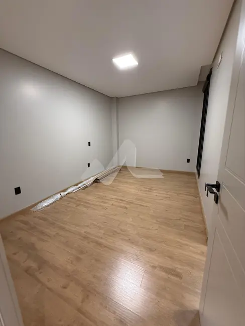 Foto 19 de Casa à venda, 220m2 em Vila Industrial, Toledo - PR