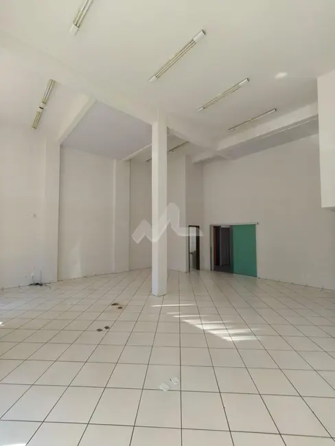 Sala Comercial para alugar, 190m2 em Centro, Toledo - PR - imagem 6 Foto 6 de Sala Comercial para alugar, 190m2 em Centro, Toledo - PR
