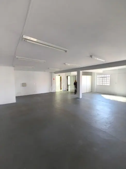Sala Comercial para alugar, 190m2 em Centro, Toledo - PR - imagem 9 Foto 9 de Sala Comercial para alugar, 190m2 em Centro, Toledo - PR