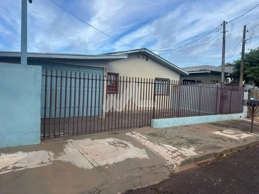 Foto 3 de Casa com 2 quartos à venda, 148m2 em Vila Pioneiro, Toledo - PR