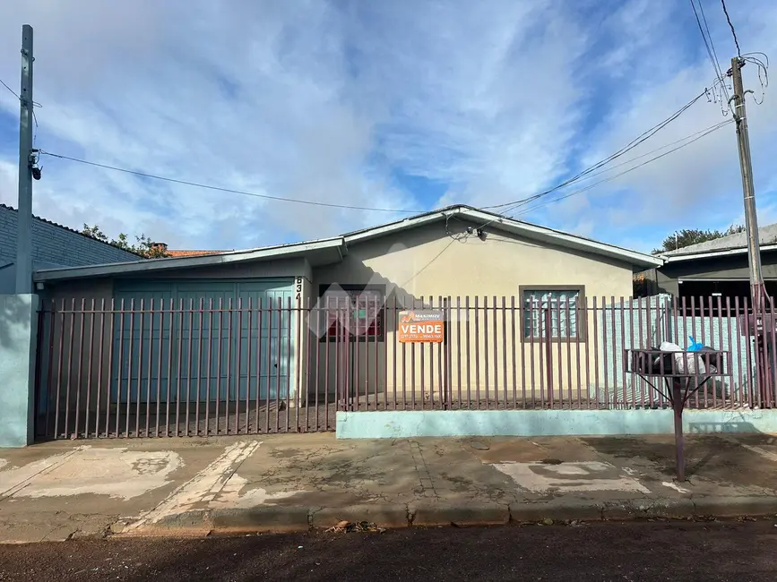 Foto 1 de Casa com 2 quartos à venda, 148m2 em Vila Pioneiro, Toledo - PR