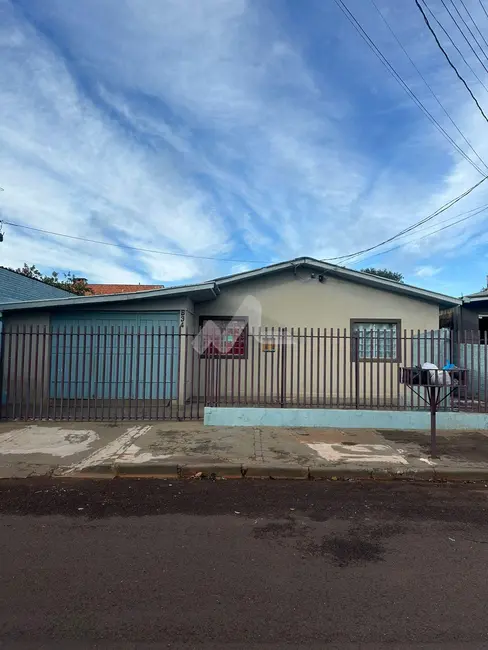 Foto 2 de Casa com 2 quartos à venda, 148m2 em Vila Pioneiro, Toledo - PR