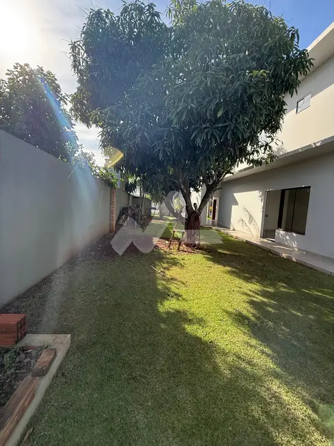 Foto 14 de Sobrado à venda em Jardim Gisela, Toledo - PR