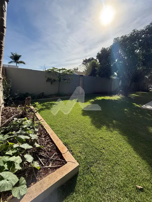 Foto 19 de Sobrado à venda em Jardim Gisela, Toledo - PR
