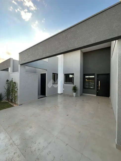 Foto 1 de Casa com 2 quartos à venda, 91m2 em Jardim Coopagro, Toledo - PR