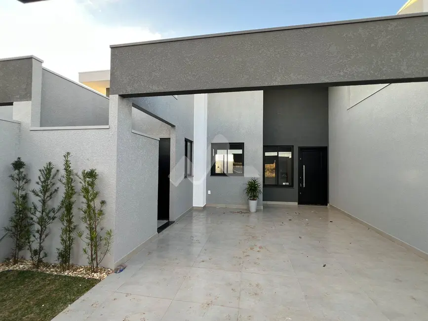 Foto 2 de Casa com 2 quartos à venda, 91m2 em Jardim Coopagro, Toledo - PR