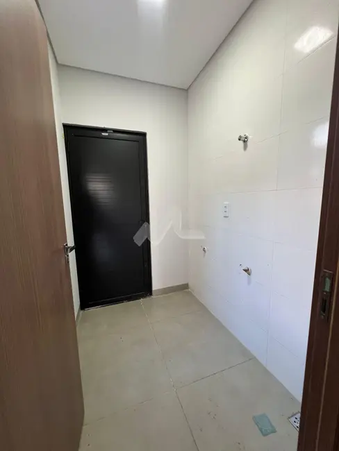 Foto 7 de Casa com 2 quartos à venda, 91m2 em Jardim Coopagro, Toledo - PR