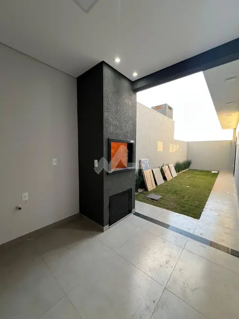 Foto 3 de Casa com 2 quartos à venda, 91m2 em Jardim Coopagro, Toledo - PR