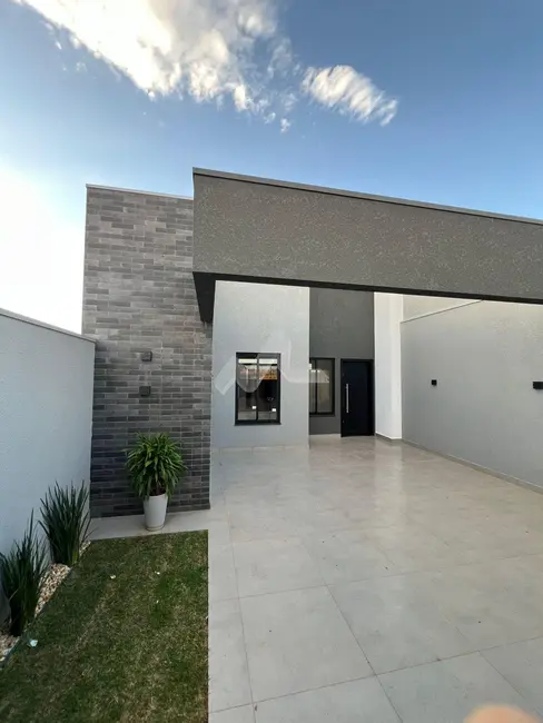 Foto 1 de Casa com 2 quartos à venda, 91m2 em Jardim Coopagro, Toledo - PR