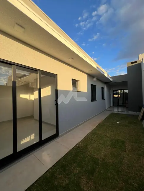 Foto 2 de Casa com 2 quartos à venda, 91m2 em Jardim Coopagro, Toledo - PR