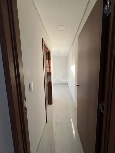 Foto 9 de Casa com 2 quartos à venda, 91m2 em Jardim Coopagro, Toledo - PR