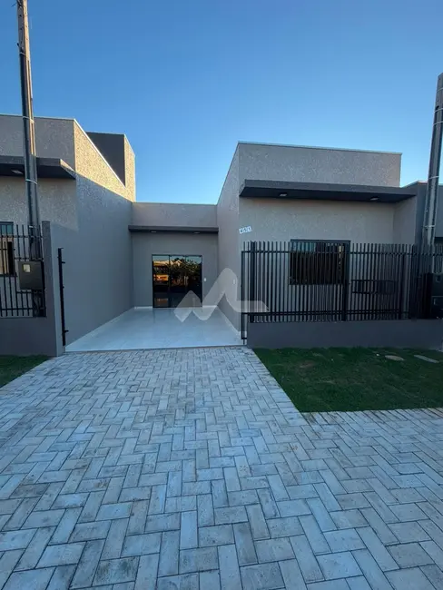 Foto 3 de Casa à venda, 57m2 em Jardim Coopagro, Toledo - PR