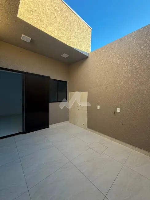 Foto 14 de Casa à venda, 57m2 em Jardim Coopagro, Toledo - PR