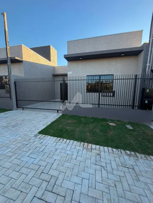 Foto 2 de Casa à venda, 57m2 em Jardim Coopagro, Toledo - PR