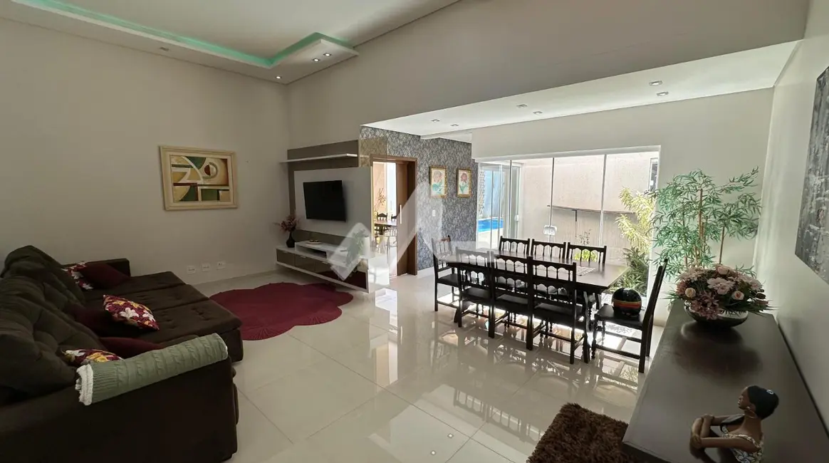 Casa com 1 quarto para alugar, 240m2 em Jardim Gisela, Toledo - PR - imagem 7 Foto 7 de Casa com 1 quarto para alugar, 240m2 em Jardim Gisela, Toledo - PR
