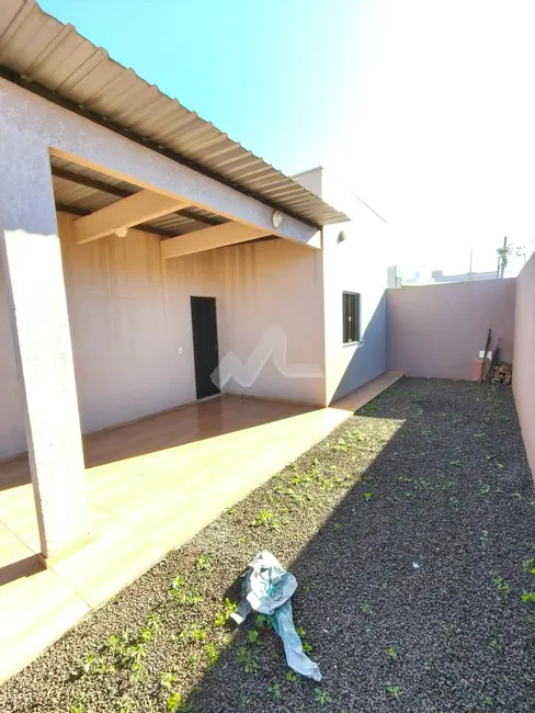 Foto 4 de Casa com 2 quartos para alugar, 50m2 em Pinheirinho, Toledo - PR