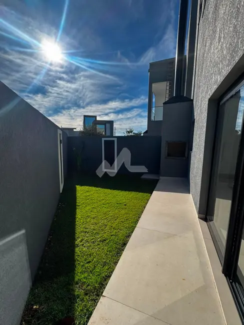 Sobrado com 3 quartos à venda, 164m2 em Vila Industrial, Toledo - PR - imagem 3 Foto 3 de Sobrado com 3 quartos à venda, 164m2 em Vila Industrial, Toledo - PR