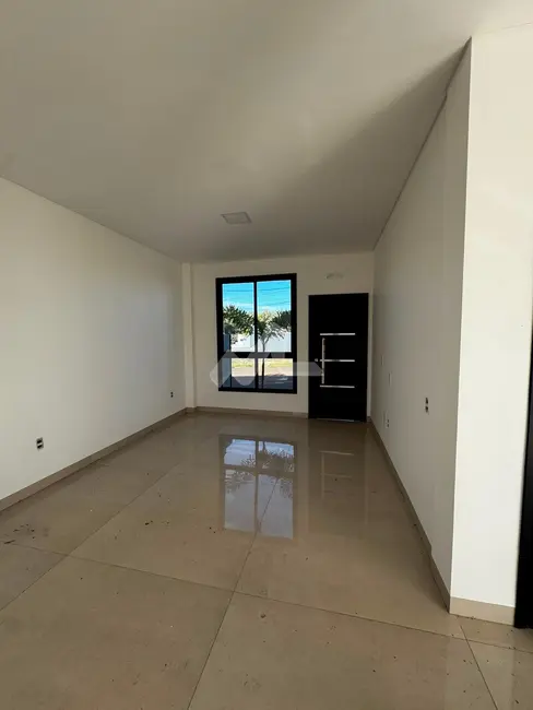 Sobrado com 3 quartos à venda, 164m2 em Vila Industrial, Toledo - PR - imagem 9 Foto 9 de Sobrado com 3 quartos à venda, 164m2 em Vila Industrial, Toledo - PR