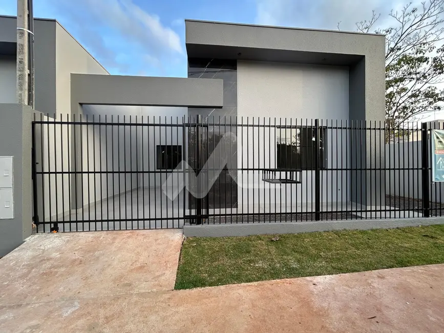 Foto 1 de Casa com 2 quartos à venda, 44m2 em Jardim Coopagro, Toledo - PR