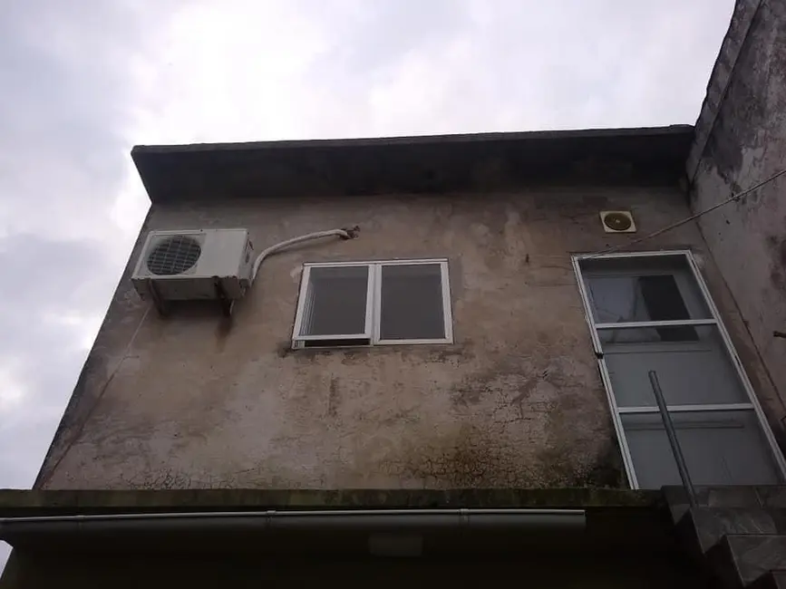 Casa com 2 quartos à venda, 79m2 em Rubem Berta, Porto Alegre - RS - imagem 5 Foto 5 de Casa com 2 quartos à venda, 79m2 em Rubem Berta, Porto Alegre - RS