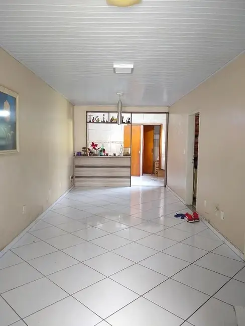 Casa com 2 quartos à venda, 79m2 em Rubem Berta, Porto Alegre - RS - imagem 3 Foto 3 de Casa com 2 quartos à venda, 79m2 em Rubem Berta, Porto Alegre - RS