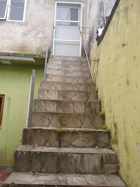 Casa com 2 quartos à venda, 79m2 em Rubem Berta, Porto Alegre - RS - imagem 6 Foto 6 de Casa com 2 quartos à venda, 79m2 em Rubem Berta, Porto Alegre - RS