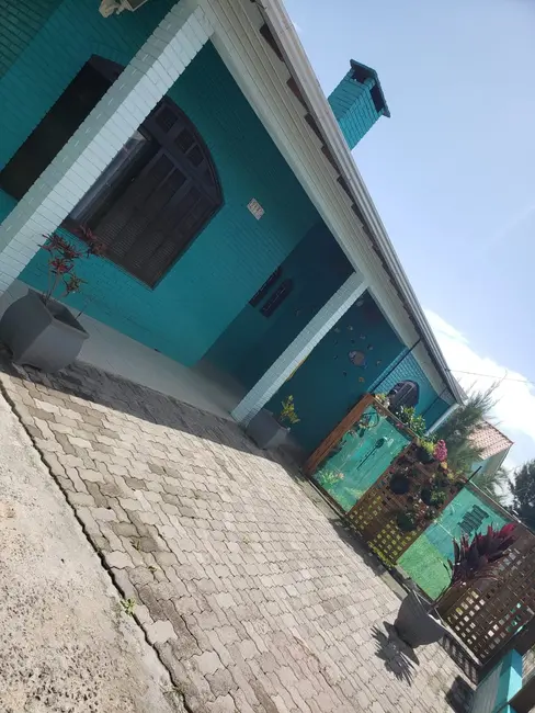 Casa com 5 quartos à venda, 289m2 em Balneario Pinhal - RS - imagem 3 Foto 3 de Casa com 5 quartos à venda, 289m2 em Balneario Pinhal - RS