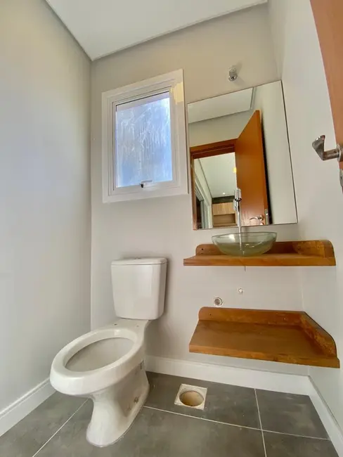 Casa de Condomínio com 3 quartos à venda, 170m2 em Querência, Viamao - RS - imagem 3 Foto 3 de Casa de Condomínio com 3 quartos à venda, 170m2 em Querência, Viamao - RS