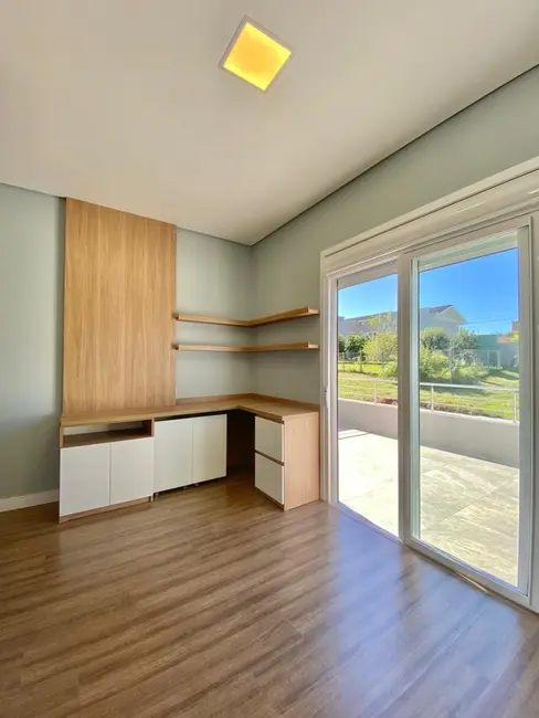 Casa de Condomínio com 3 quartos à venda, 170m2 em Querência, Viamao - RS - imagem 8 Foto 8 de Casa de Condomínio com 3 quartos à venda, 170m2 em Querência, Viamao - RS