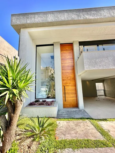 Foto 3 de Casa com 3 quartos à venda, 220m2 em Centro, Viamao - RS