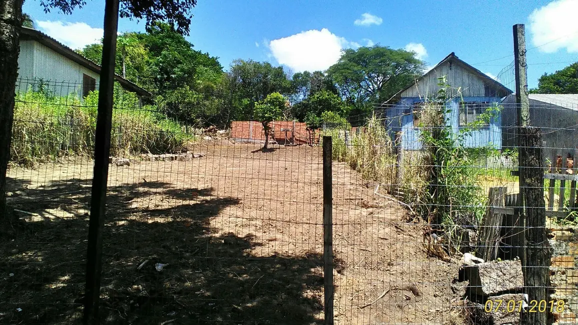 Foto 2 de Casa com 2 quartos à venda, 680m2 em Jardim Sabará, Porto Alegre - RS