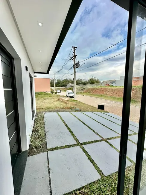 Casa com 3 quartos à venda, 98m2 em Augusta, Viamao - RS - imagem 5 Foto 5 de Casa com 3 quartos à venda, 98m2 em Augusta, Viamao - RS