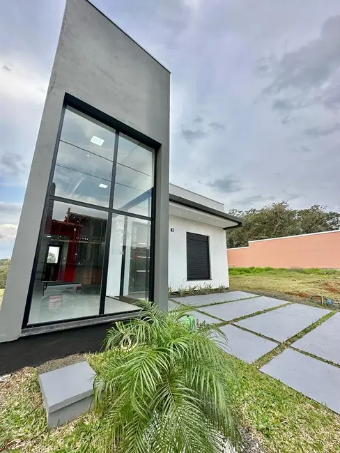 Casa com 3 quartos à venda, 98m2 em Augusta, Viamao - RS - imagem 3 Foto 3 de Casa com 3 quartos à venda, 98m2 em Augusta, Viamao - RS