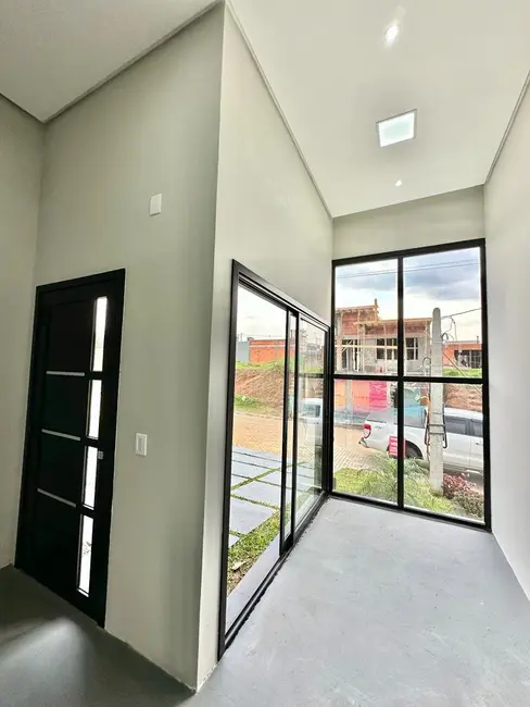 Casa com 3 quartos à venda, 98m2 em Augusta, Viamao - RS - imagem 6 Foto 6 de Casa com 3 quartos à venda, 98m2 em Augusta, Viamao - RS