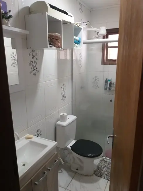 Casa com 2 quartos à venda, 134m2 em Santa Isabel, Viamao - RS - imagem 6 Foto 6 de Casa com 2 quartos à venda, 134m2 em Santa Isabel, Viamao - RS