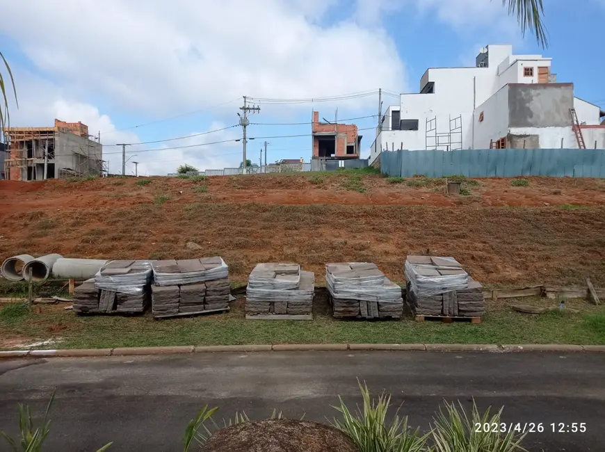 Foto 3 de Terreno / Lote à venda, 190m2 em Porto Alegre - RS
