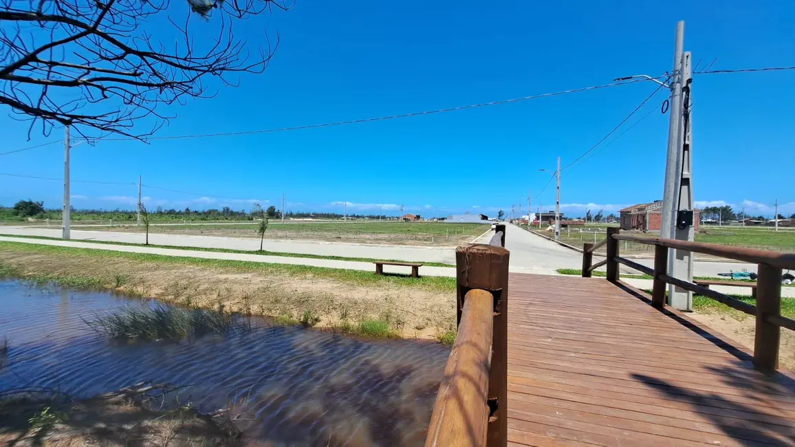 Foto 5 de Terreno / Lote à venda, 300m2 em Balneario Gaivota - SC