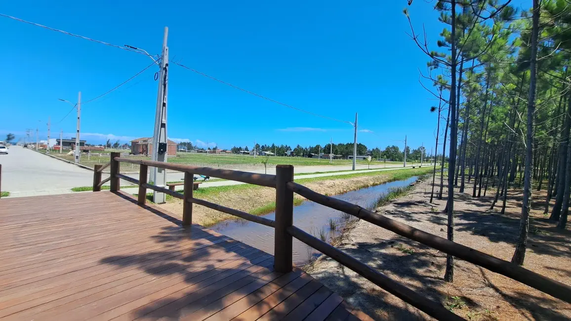 Foto 6 de Terreno / Lote à venda, 300m2 em Balneario Gaivota - SC