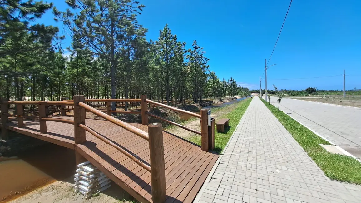 Foto 4 de Terreno / Lote à venda, 300m2 em Balneario Gaivota - SC