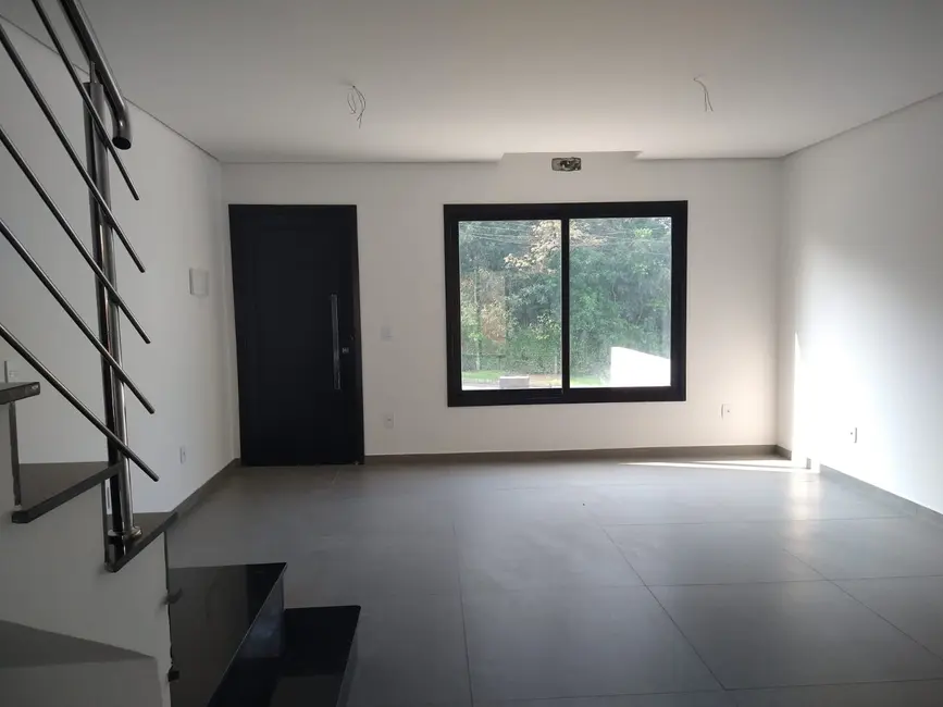 Foto 4 de Sobrado com 2 quartos à venda, 110m2 em Porto Alegre - RS