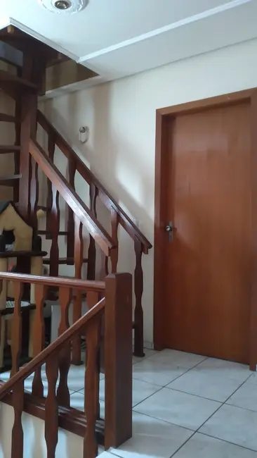 Foto 4 de Sobrado com 2 quartos à venda, 80m2 em Porto Alegre - RS