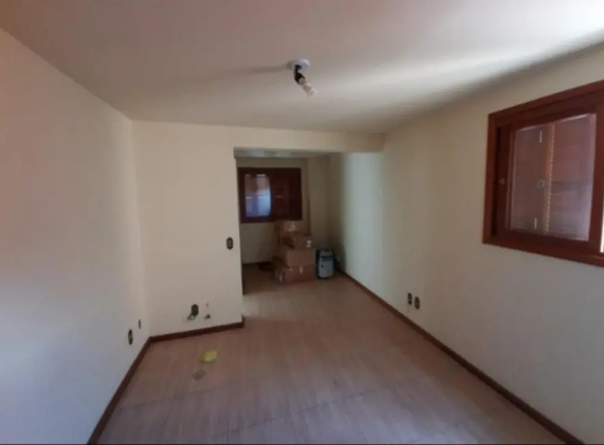 Sobrado com 3 quartos à venda, 185m2 em Jari, Viamao - RS - imagem 7 Foto 7 de Sobrado com 3 quartos à venda, 185m2 em Jari, Viamao - RS