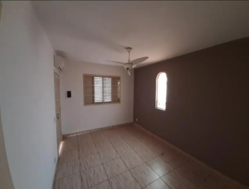 Sobrado com 3 quartos à venda, 185m2 em Jari, Viamao - RS - imagem 4 Foto 4 de Sobrado com 3 quartos à venda, 185m2 em Jari, Viamao - RS