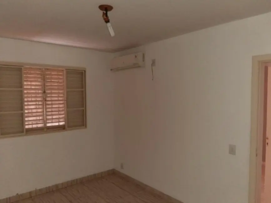 Sobrado com 3 quartos à venda, 185m2 em Jari, Viamao - RS - imagem 5 Foto 5 de Sobrado com 3 quartos à venda, 185m2 em Jari, Viamao - RS