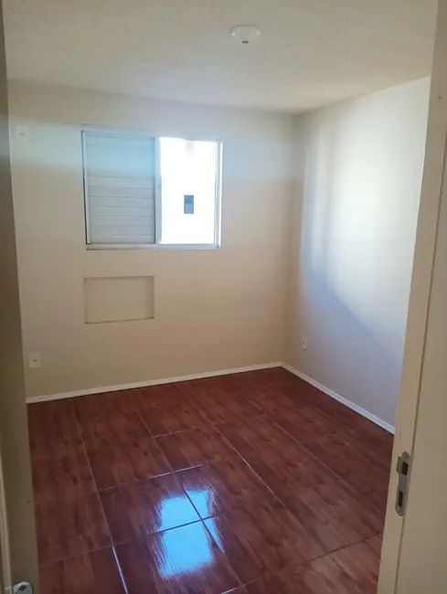 Foto 5 de Apartamento com 2 quartos à venda, 47m2 em Jardim Betânia, Cachoeirinha - RS