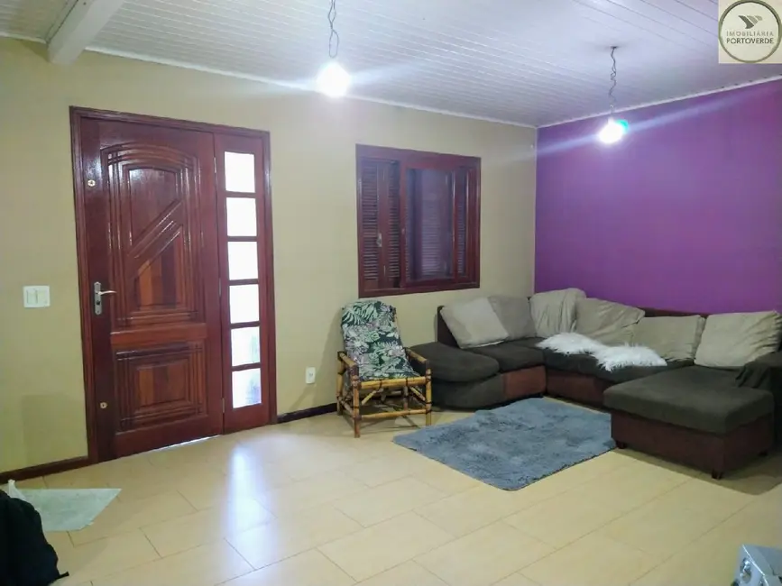 Casa com 3 quartos à venda, 250m2 em Augusta, Viamao - RS - imagem 3 Foto 3 de Casa com 3 quartos à venda, 250m2 em Augusta, Viamao - RS