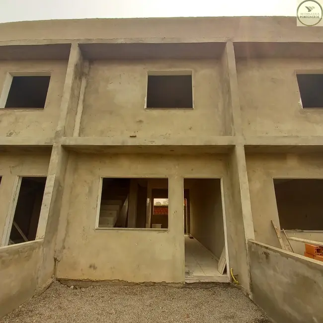 Foto 2 de Sobrado com 2 quartos à venda, 60m2 em Elsa, Viamao - RS