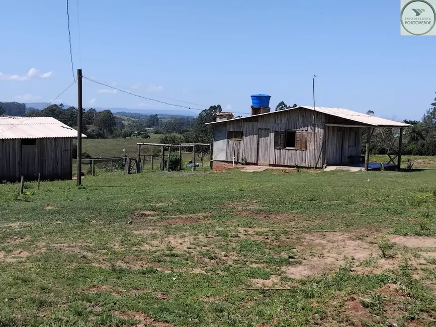 Sítio / Rancho com 2 quartos à venda, 50m2 em Glorinha - RS - imagem 4 Foto 4 de Sítio / Rancho com 2 quartos à venda, 50m2 em Glorinha - RS