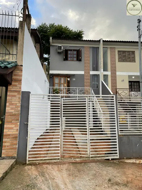Foto 1 de Sobrado com 2 quartos à venda, 70m2 em Viamao - RS